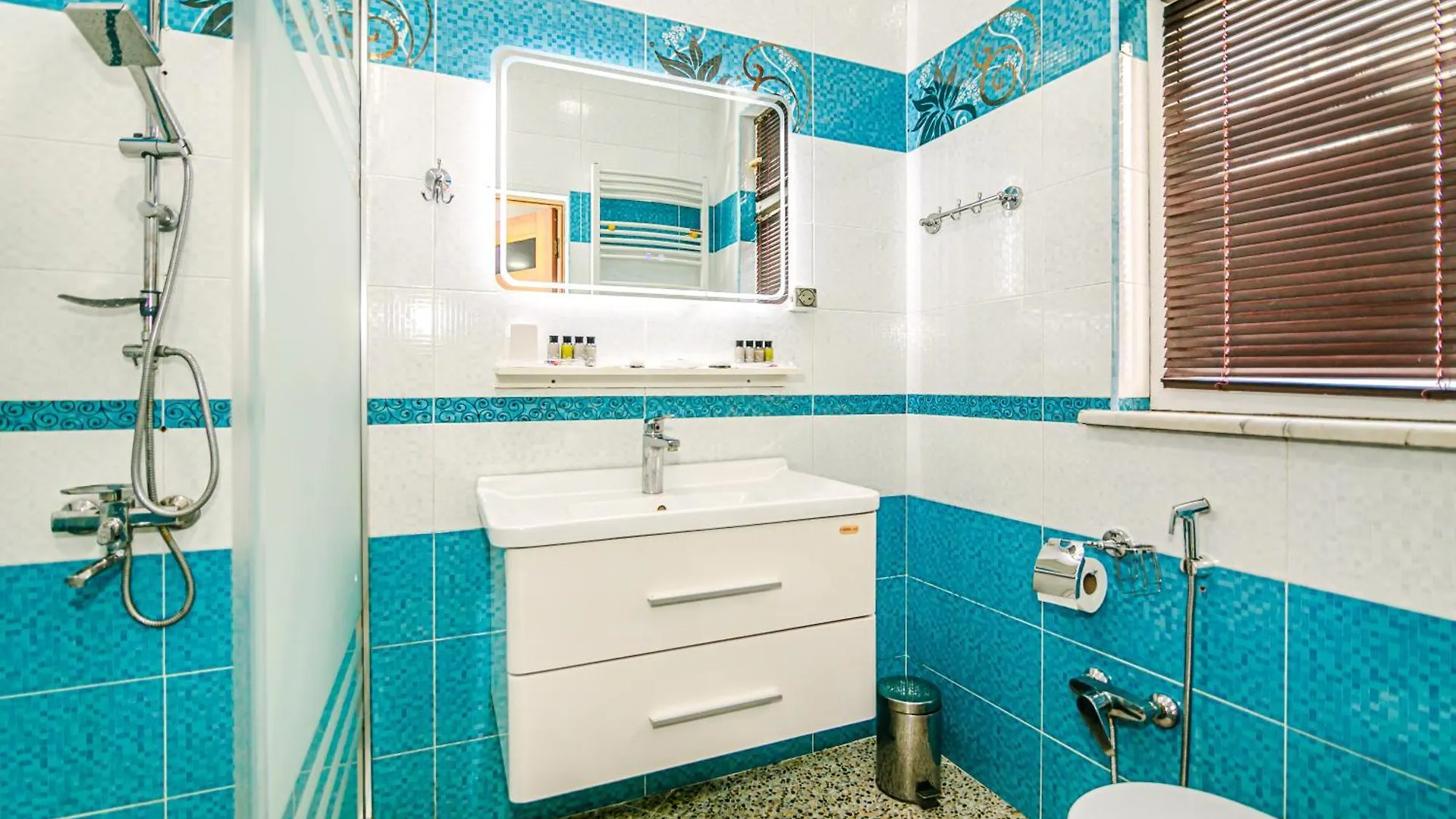 Central Apartment Fireland Baku